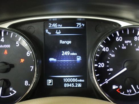 Used 2015 Nissan Rogue SV w/ SV Premium Package FWD image 34