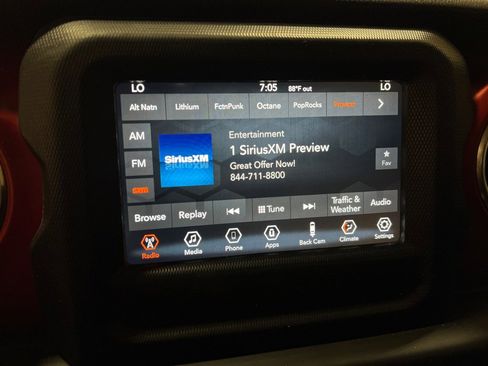 Used 2018 Jeep Wrangler Unlimited Rubicon w/ Steel Bumper Group image 24