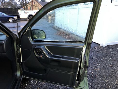 Used 2004 Jeep Grand Cherokee Laredo w/ Convenience Group image 22