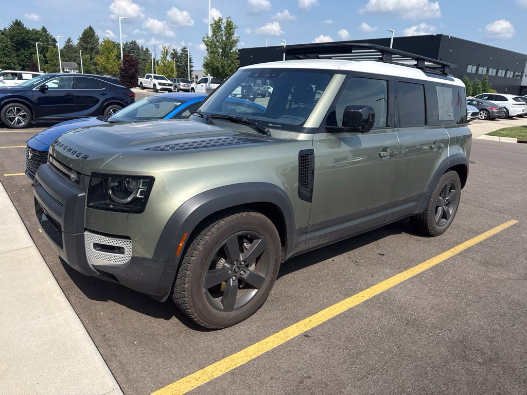 Used 2021 Land Rover Defender 110 SE AWD/4WD image 1