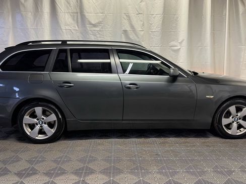 Used 2006 BMW 530xi Wagon AWD/4WD image 4