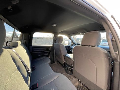 Used 2024 RAM 2500 Tradesman w/ Chrome Appearance Group image 26