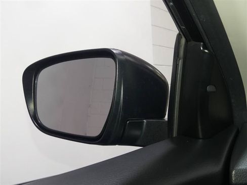 Used 2019 Nissan Rogue Sport S AWD/4WD image 14