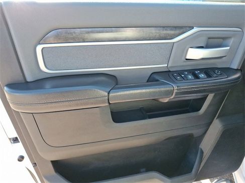 Used 2021 RAM 2500 Big Horn image 9