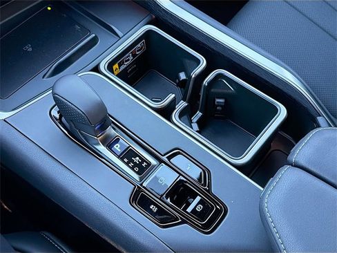 New 2026 Lexus TX 500h AWD image 32