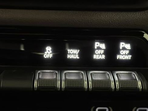Used 2019 RAM 1500 Rebel w/ Rebel Level 2 Equipment Group AWD/4WD image 32