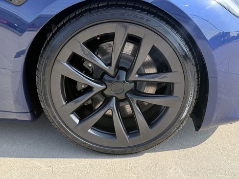 Used 2025 Tesla Model S AWD/4WD image 16