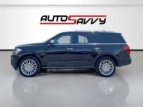 Used 2022 Ford Expedition Platinum image 4
