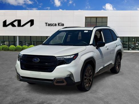 Used 2025 Subaru Forester Sport AWD/4WD image 3