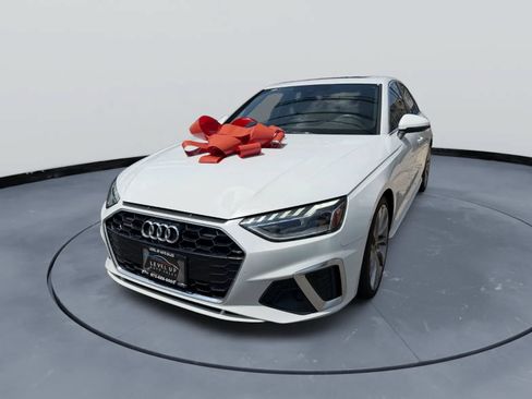 Used 2022 Audi A4 2.0T Premium Plus w/ Premium Plus Package AWD/4WD image 1