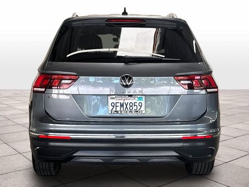 Used 2023 Volkswagen Tiguan SE FWD image 8