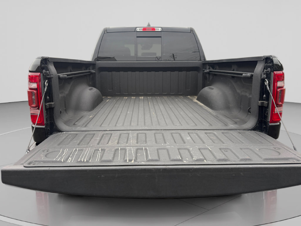 Used 2022 RAM 1500 Laramie w/ Sport Appearance Package AWD/4WD image 19