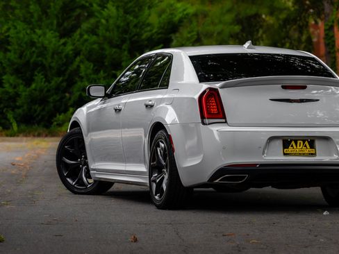 Used 2021 Chrysler 300 S w/ S Model Appearance Package RWD image 29