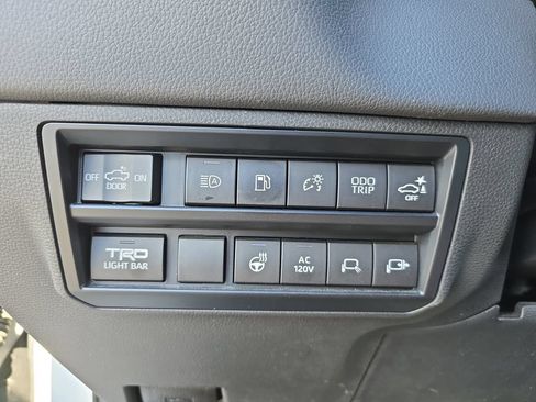Used 2023 Toyota Tundra TRD Pro w/ TRD Pro Tow Package AWD/4WD image 28