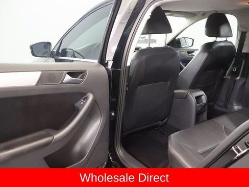 Used 2013 Volkswagen Jetta SE FWD image 22