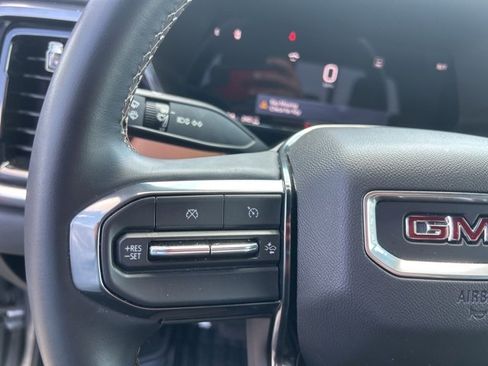 Used 2024 GMC Canyon AT4 w/ Technology Package image 18