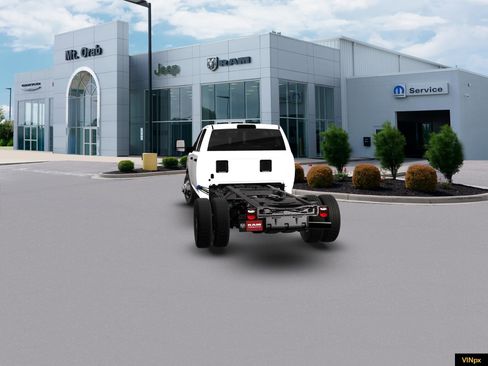 New 2026 RAM 3500 Tradesman AWD/4WD image 7