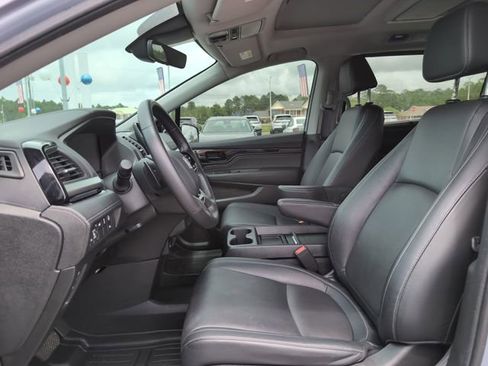 Certified 2024 Honda Odyssey Touring image 13
