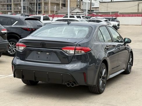 Used 2024 Toyota Corolla SE FWD image 4