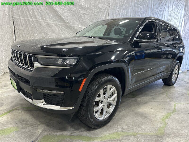 Used 2023 Jeep Grand Cherokee L Limited AWD/4WD image 1
