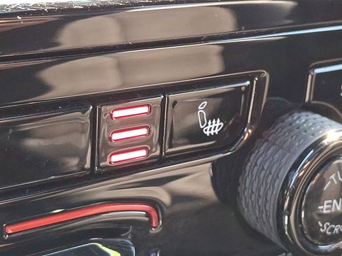 Used 2023 Jeep Grand Cherokee L Laredo image 27