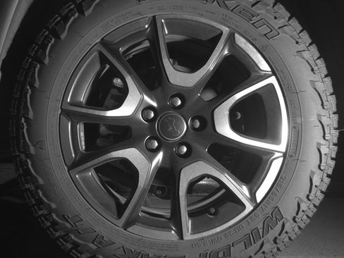 Used 2025 Jeep Compass Trailhawk image 14