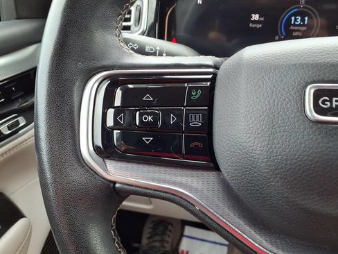 Used 2023 Jeep Grand Wagoneer 4WD image 31