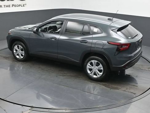 New 2026 Chevrolet Trax LS FWD image 20