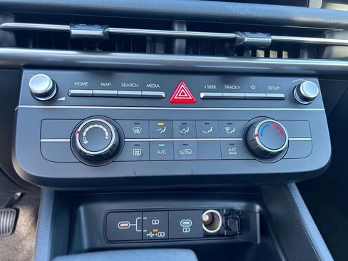 New 2026 Hyundai Tucson SE image 25