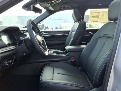 New 2026 Jeep Grand Cherokee L Limited AWD/4WD image 14