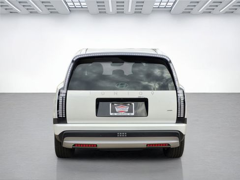 New 2026 Hyundai Ioniq 9 SE image 6