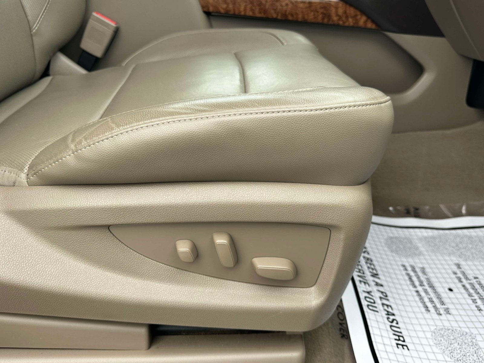 Used 2019 Chevrolet Suburban Premier AWD/4WD image 26