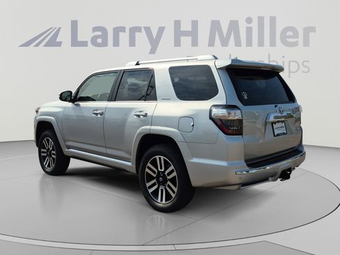 Used 2015 Toyota 4Runner Limited AWD/4WD image 3