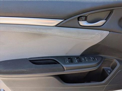 Used 2016 Honda Civic EX image 10