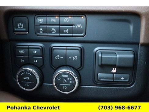 New 2026 Chevrolet Suburban High Country image 14