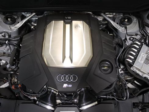 Used 2022 Audi RS 7 Sportback image 25