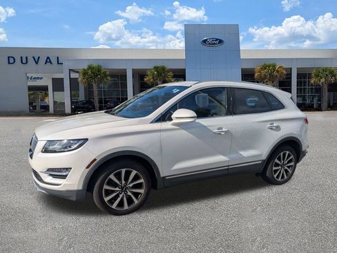 Used 2019 Lincoln MKC Reserve w/ MKC Climate Package FWD image 8