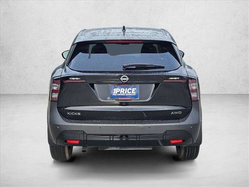 Used 2025 Nissan Kicks SV w/ Charging Package AWD/4WD image 6