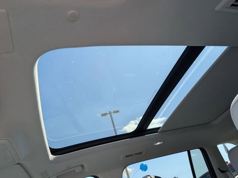 Used 2024 GMC Acadia Denali w/ Super Cruise Package image 17