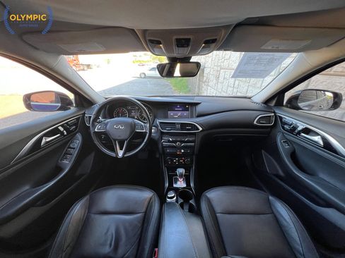 Used 2018 INFINITI QX30 AWD w/ Cargo Package image 21