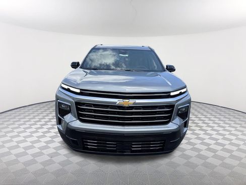New 2026 Chevrolet Traverse High Country FWD image 2