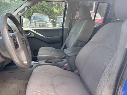 Used 2012 Nissan Frontier SV w/ SV Premium Utility Pkg image 6