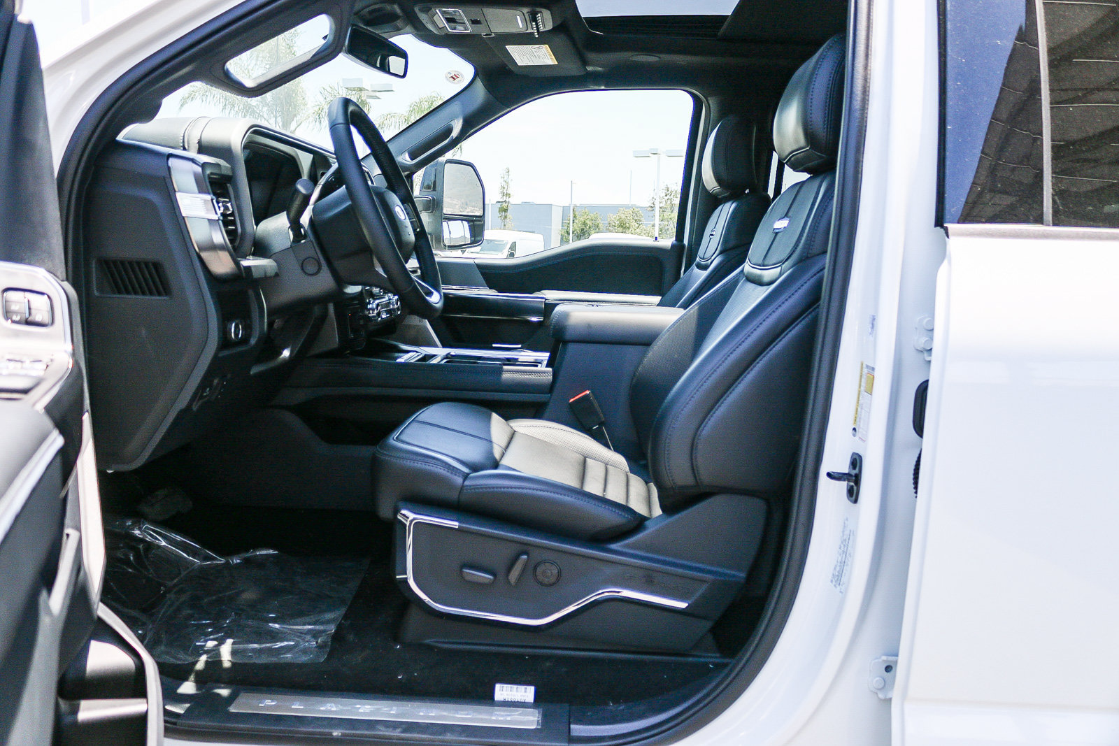 New 2026 Ford F250 Platinum AWD/4WD image 26