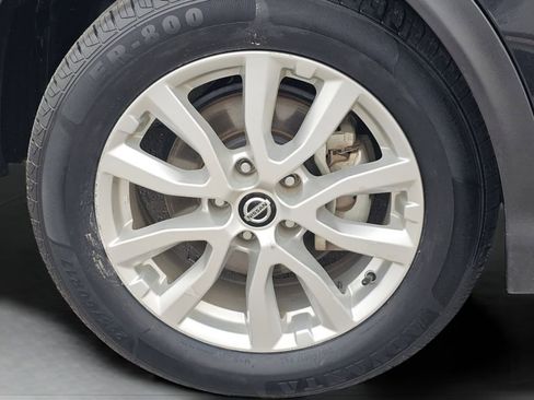 Used 2021 Nissan Rogue Sport S image 30