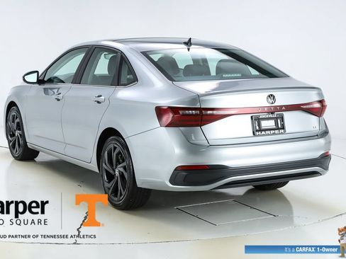 Used 2025 Volkswagen Jetta SE w/ Sunroof Package FWD image 44