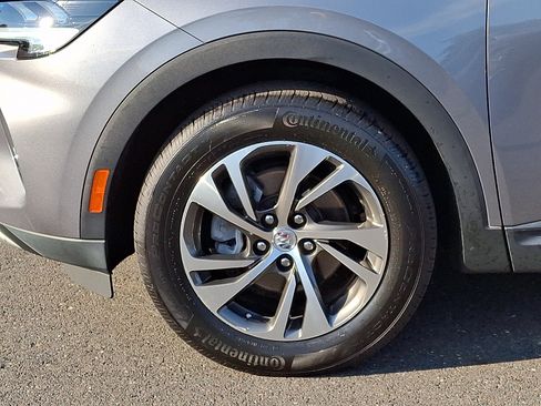 Certified 2022 Buick Envision Essence w/ Technology Package I FWD image 8