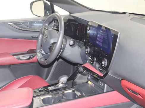 Used 2024 Lexus NX 350h AWD w/ Premium Package image 28