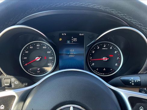 Used 2022 Mercedes-Benz GLC 300 w/ Premium Package Lite image 20