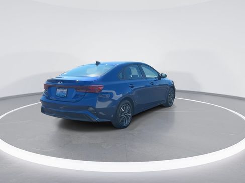 Used 2024 Kia Forte LXS FWD image 8
