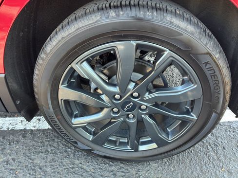 Used 2023 Chevrolet Equinox RS FWD image 12